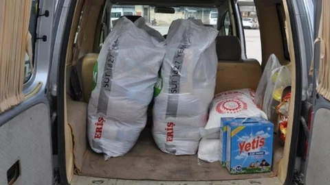 Dargeçit'te Kalan Kobanili Ailelere Gıda Yardımı