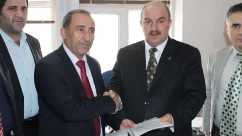 AK Parti İl Başkanı Mazbatasını Aldı