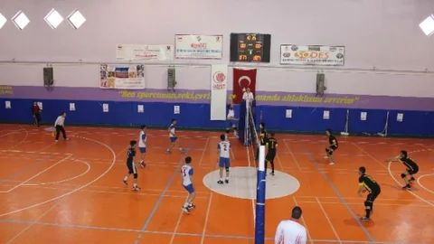 Liseler Arası Voleybol Müsabakaları Muş'ta Yapıldı