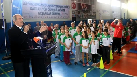 Uçan Basketçiler Nefes Kesti