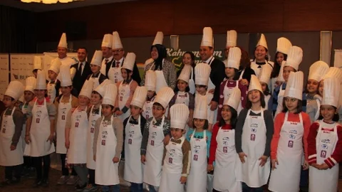 Sevgi Evlerindeki Çocuklar Kahramanlarıyla Buluşuyor