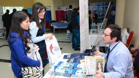''kampüs Bağcılar'' Gençlik Merkezi'nde Açıldı