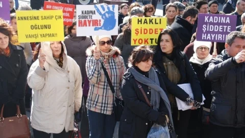 Edremitlilerden Özgecan Cinayetine Tepki