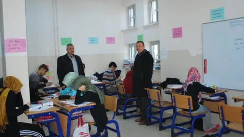 Pazarlar Anadolu Lisesinde Birebir Ve ETÜt Çalışmaları Devam Ediyor