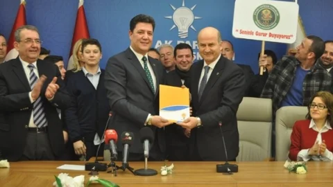 AK Parti'ye Milletvekili Aday Adayı Başvuruları Devam Ediyor