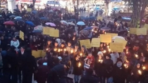 CHP Gençliği Özgecan İçin Yürüdü