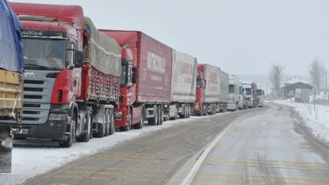 Tir'lara Geçit Verilmiyor