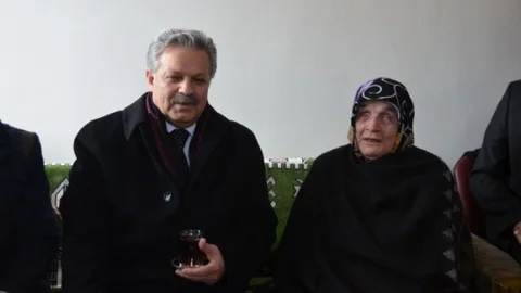 Asıl Olan Onları Görmemekle Başlar