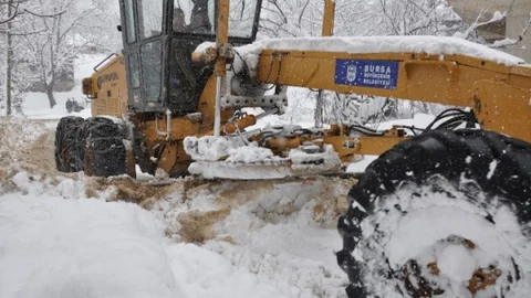 Bursa'da 320 Köy Yolu Kapandı