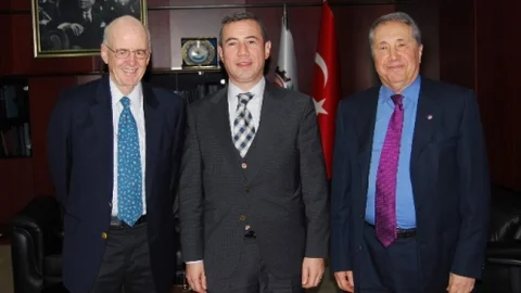 Boston Universitesi Başkanından GTO'ya Ziyaret