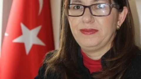 Türkiye'nin 3. Kadın Valisi Yasemin Özata Çetinkaya