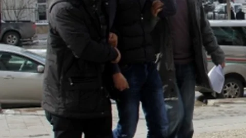 Kar Maskeli Gaspçı Kolundaki Dövmeden Yakalandı