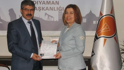İclal Yalçın Tutuş AK Parti'den Aday Adaylığını Açıkladı