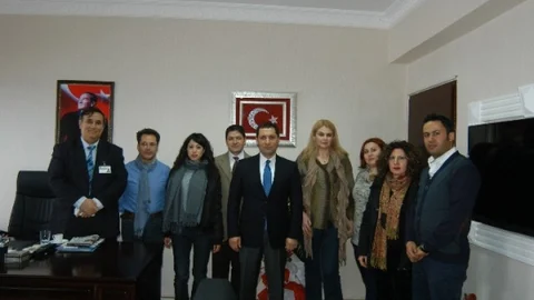 Ab'li Gençler Valilikte