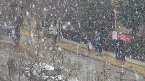 Yağmur Yerini Kar Yağışına Bıraktı