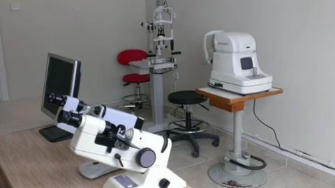 Ferizli'de Göz Polikliniği Kuruldu