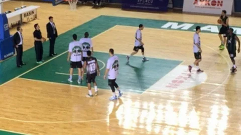 Büyükşehir Basket Takımı Ankara DSİ'yi Mağlup Etti