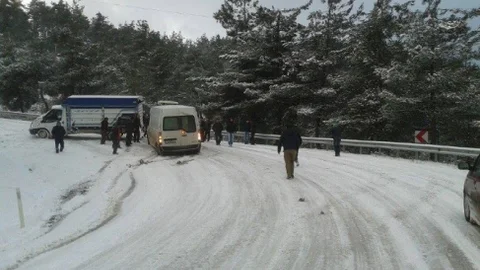Bursa'nın Dağ İlçelerinde Kar Esareti