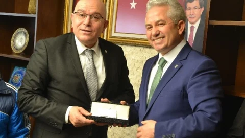 Suat Özsoy AK Parti'ye Başvurusunu Yaptı