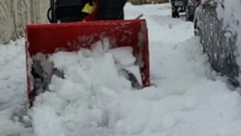 Mini Kar Küreme Araçları Adapazarı Kaldırım Temizliğinde Zaman Kazandıracak