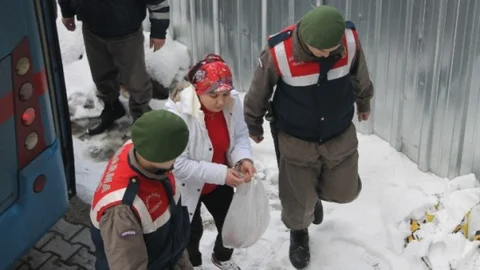 Eşinin Kuzenini Öldüren Kadının Yargılanmasına Devam Edildi