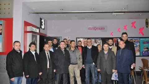 Ak Partiler Sinemada Buluştu