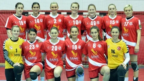 Melekler İstanbul'da Galibiyet Arıyor