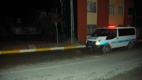 Çatıdaki Vitrin Mankeni Ortalığı Birbirine Kattı