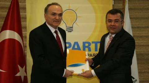 Faruk Özlü AK Parti'den Aday Adayı Oldu