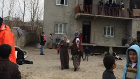 Van'da Ev Yangını 1 Yaralı