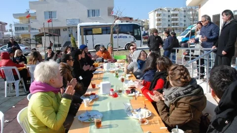 Didim'e Gelen Avrupalı Gençler Temizlik Yaptı
