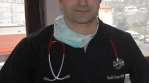 Ani Başlayan Şiddetli Göğüs Ağrısına Dikkat
