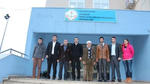 Sason'da Kanaat Önderleri Okulları Ziyaret Etti