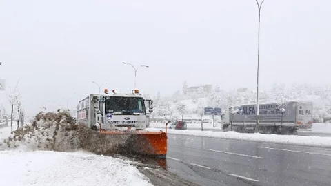 Büyükşehir'den Anında Müdahale