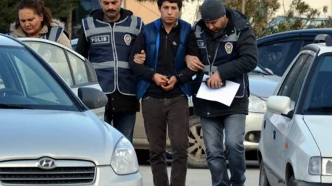 (Özel Haber) Zorla Hırsızlık Yaptırmak İçin Diyarbakır'dan Bandırma'ya Getirilen Çocuğu Polis Kurtardı