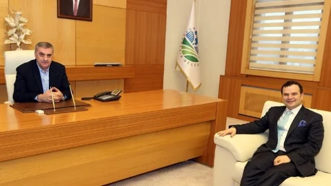 Başkan Toçoğlu Kemal Öztürk'ü Makamında Misafir Etti