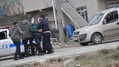 Tekirdağ'da Postane Şubesini Silahla Soydular