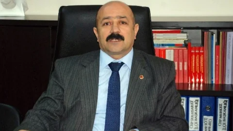 CHP'li Düzgün'ün Merdivenden DÜşmesi Olayına Kınama