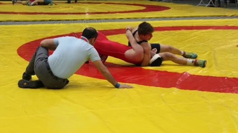 Gençler Türkiye Güreş Şampiyonası Müsabakaları Başladı