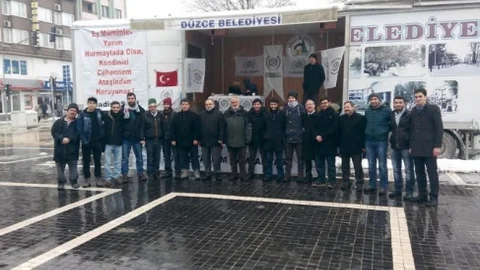 Yardım Tir'ları Yola Çıktı