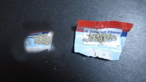 Markette Uyuşturucu Ele Geçirildi