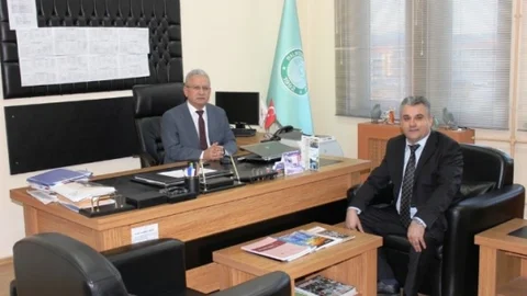 Baü Rektörü Özdemir'den Ayvalık MYO'na Ziyaret