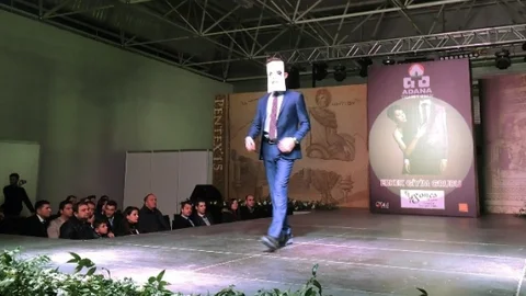 Kadına Yönelik Şiddet Podyuma Taşındı