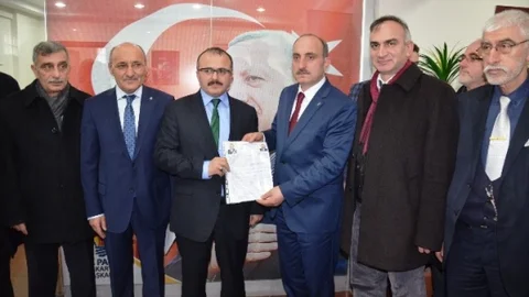 Dr. İsmail Gündoğdu'nun Aday Adaylık Müracaatına Yoğun İlgi