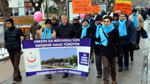 Eskişehir'de “Yürüyoruz Kanseri Yeniyoruz” Etkinliği