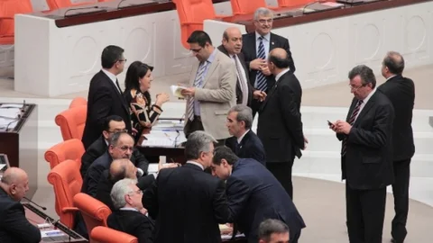 Muhalefetten Ortak 'iç Güvenlik Paketi' Tavrı