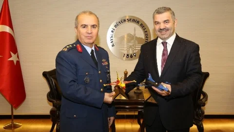 Başkan Çelik'e Tebrik Ziyaretleri Sürüyor