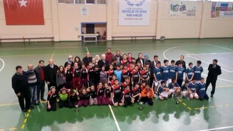 Rize'de Hentbol Küçükler İl Birinciliği Sona Erdi