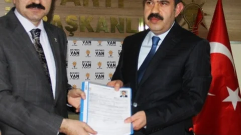 İzzet Albayrak AK Parti Van Milletvekili Aday Adayı