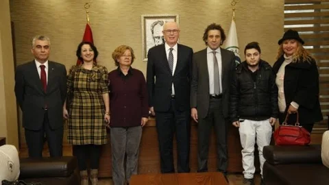 Sosyal Demokrasi Derneği'nden Başkan Kurt'a Ziyaret